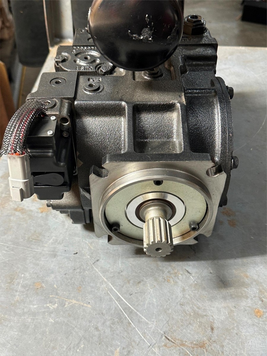 HA02 　90ｃｃ Danfoss HY64742 Hydraulic Series 90 75cc Axial Piston Pump Motor