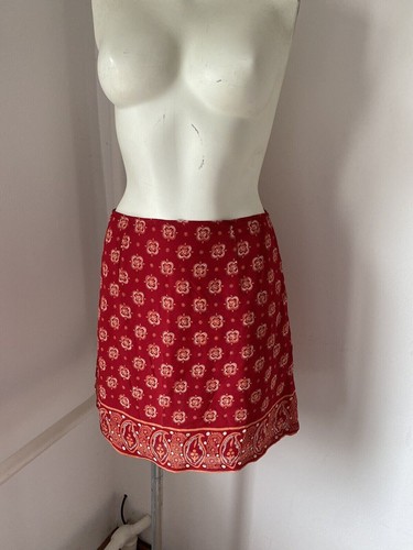 Y2K Dustin’s Mini Skirt Size S Red Print sk15