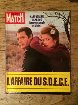 Paris Spiel vom 4. Dezember 1971 Deneuve et Mastroianni / Affaire du S.D.E.C.E