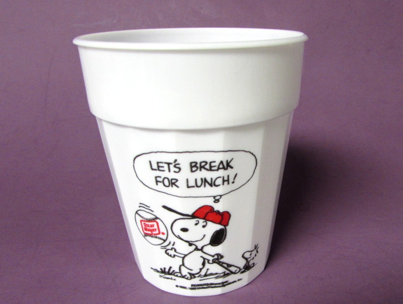 VINTAGE OSCAR  MAYER  PEANUTS  - PROMOTIONAL  CUP
