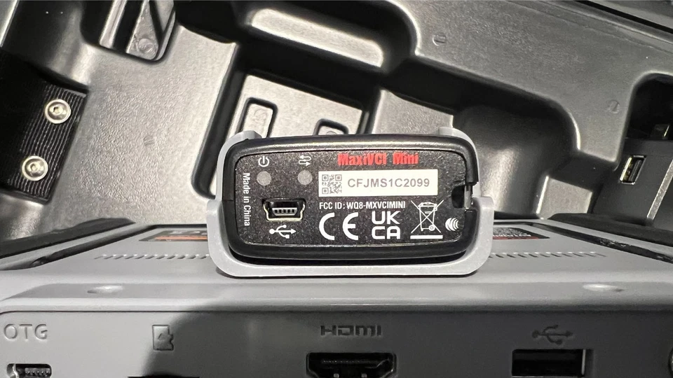 2025 Autel MaxiCOM MK808Z-BT OBD2 Diagnostic Scanner Full Bidirectional Tool - Image 4 of 4