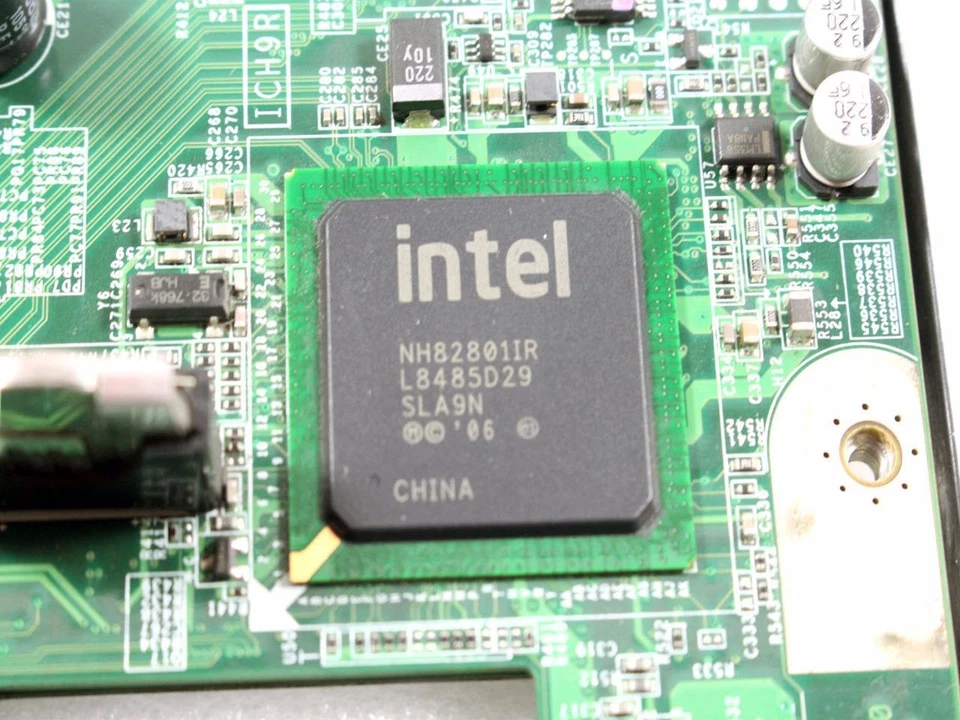 Dell PowerEdge R200 Server Motherboard Intel Chipset LGA775 DDR2 9HY2Y TY019 - Image 4 of 4