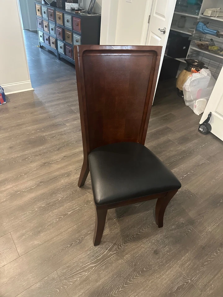 Juego de mesa de comedor para 6 con hoja de extensión más gabinete de China. USADO Foto 4 de 4