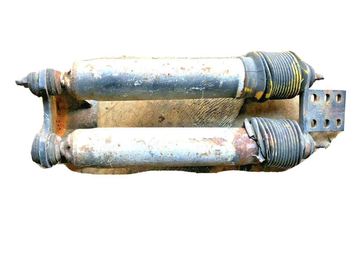 ジャスティス  エスケープ DUAL FRONT STEERING STABILIZER SHOCK KIT 1942-95 JEEP