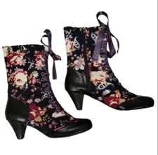 Poetic Licence Lady Victoria Floral Velour Ankle Heeled Booties Boots Sz 39 US 8