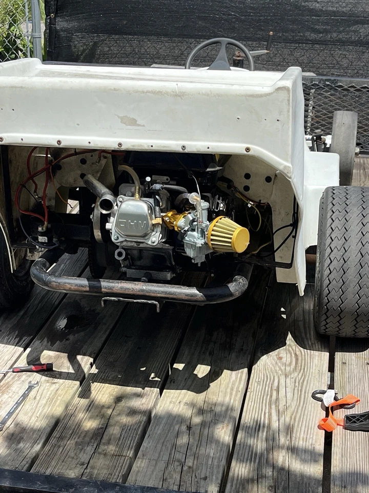 Kart Push Start (Antiguo) tiene motor stage2 196cc y carrocería original (Plástico) Foto 3 de 4