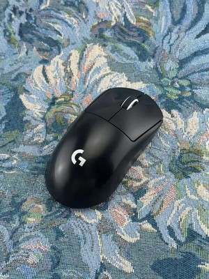 Logitech G PRO X SUPERLIGHT 2 LIGHTSPEED Wireless Gaming Mouse Lightweight