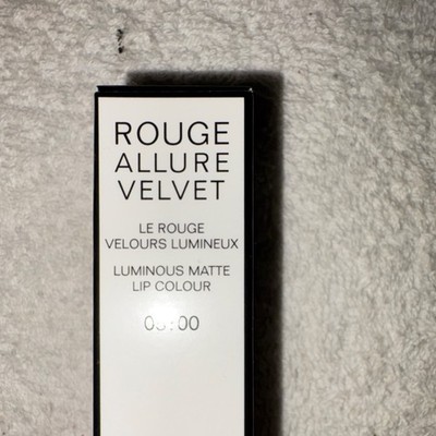 CHANEL Rouge Allure Velvet Lipstick 05:00 Pink Luminous Matte Stick 18M 151.278