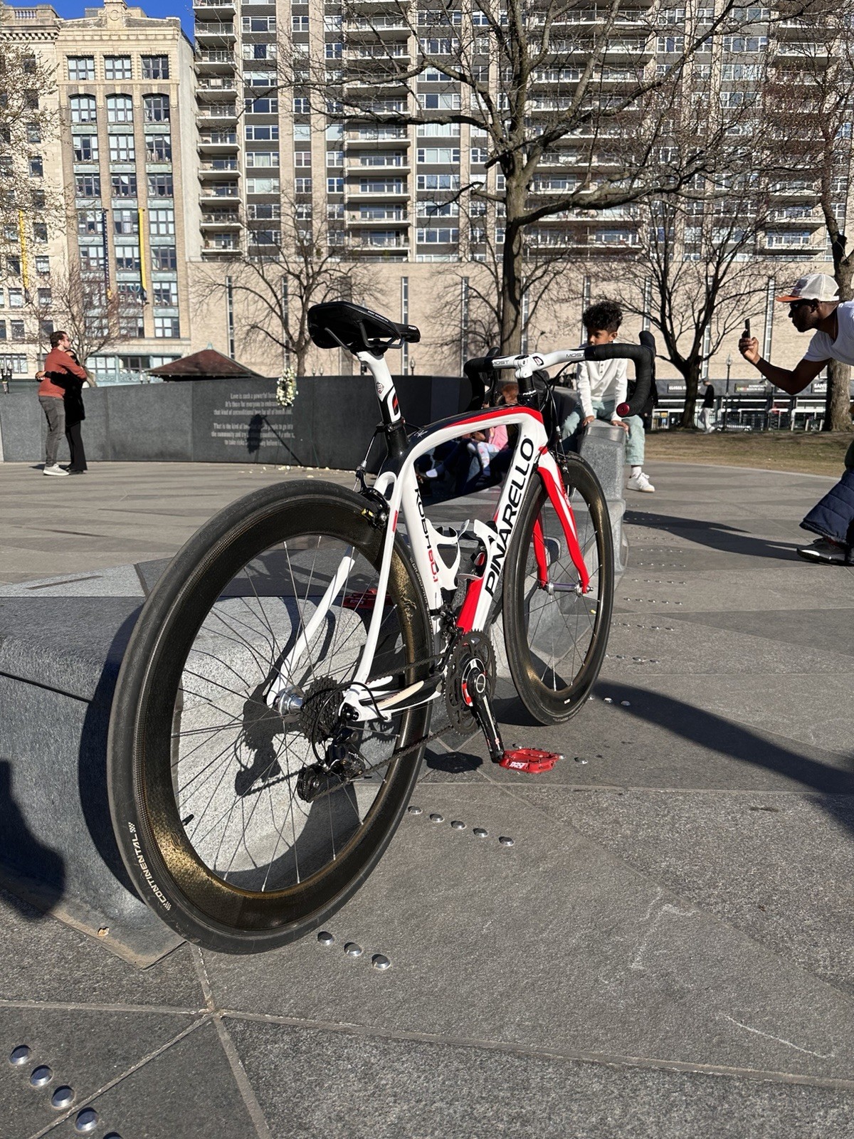 Pinarello KOBH 60.1 Road Bike Campagnolo Super Record 700C 11 Speed White Red