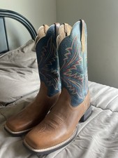 WOMAN'S ARIAT EDGEWOOD WESTERN BOOTS ALMOND BUFF
