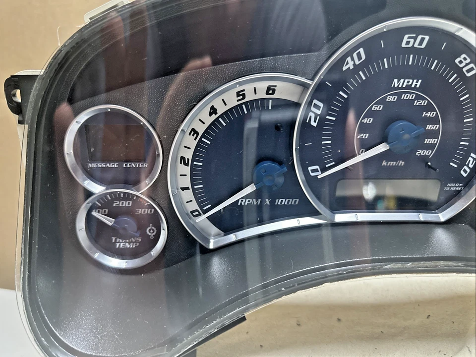 Cadillac Escalade GMC Chevy 2002 cuadro de instrumentos unidad de montaje fabricante de equipos originales 96 k Foto 4 de 4