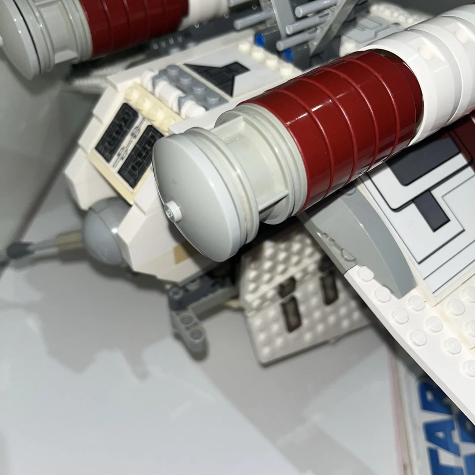 LEGO Star Wars: Republic Attack Gunship (7676) Read Description - image 4 of 4