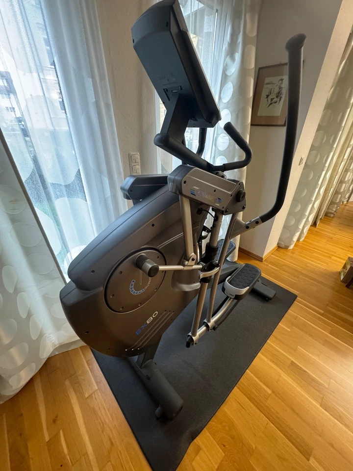 Cardiostrong Crosstrainer EX80 - Bild 2 von 4