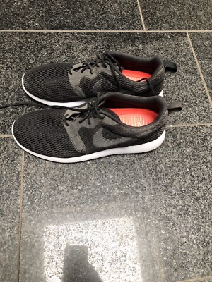 NEUE Original Nike Roshe Run NEU UNGETRAGEN