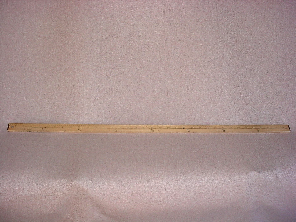 1Y Lee Jofa Threads ED85052 Hush Blush Pink Wool Paisley Upholstery Fabric - Image 2 of 3