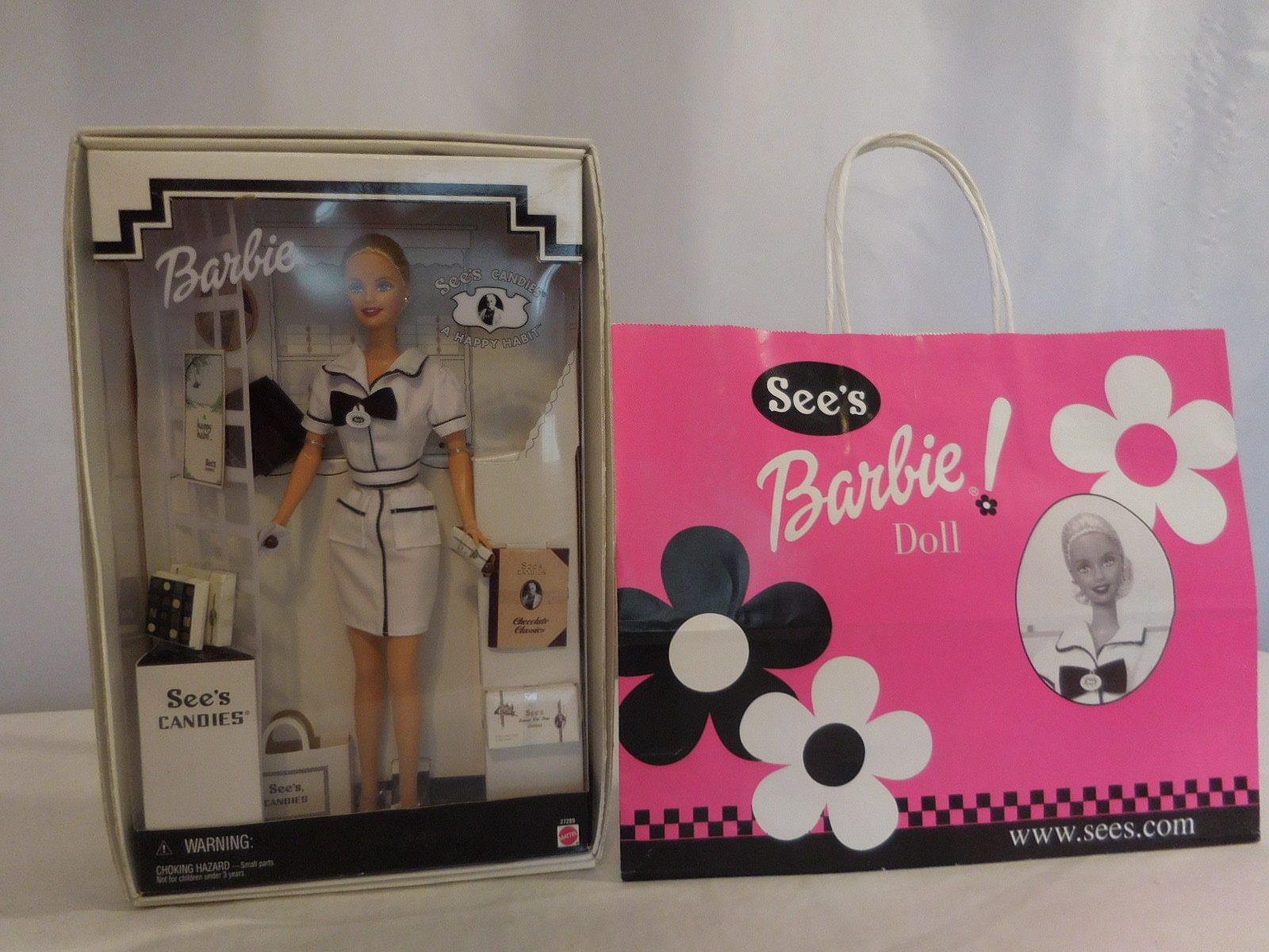 Barbie Collector 1999 Sees Candies " A Happy Habit " Very rare See's Pink Bag