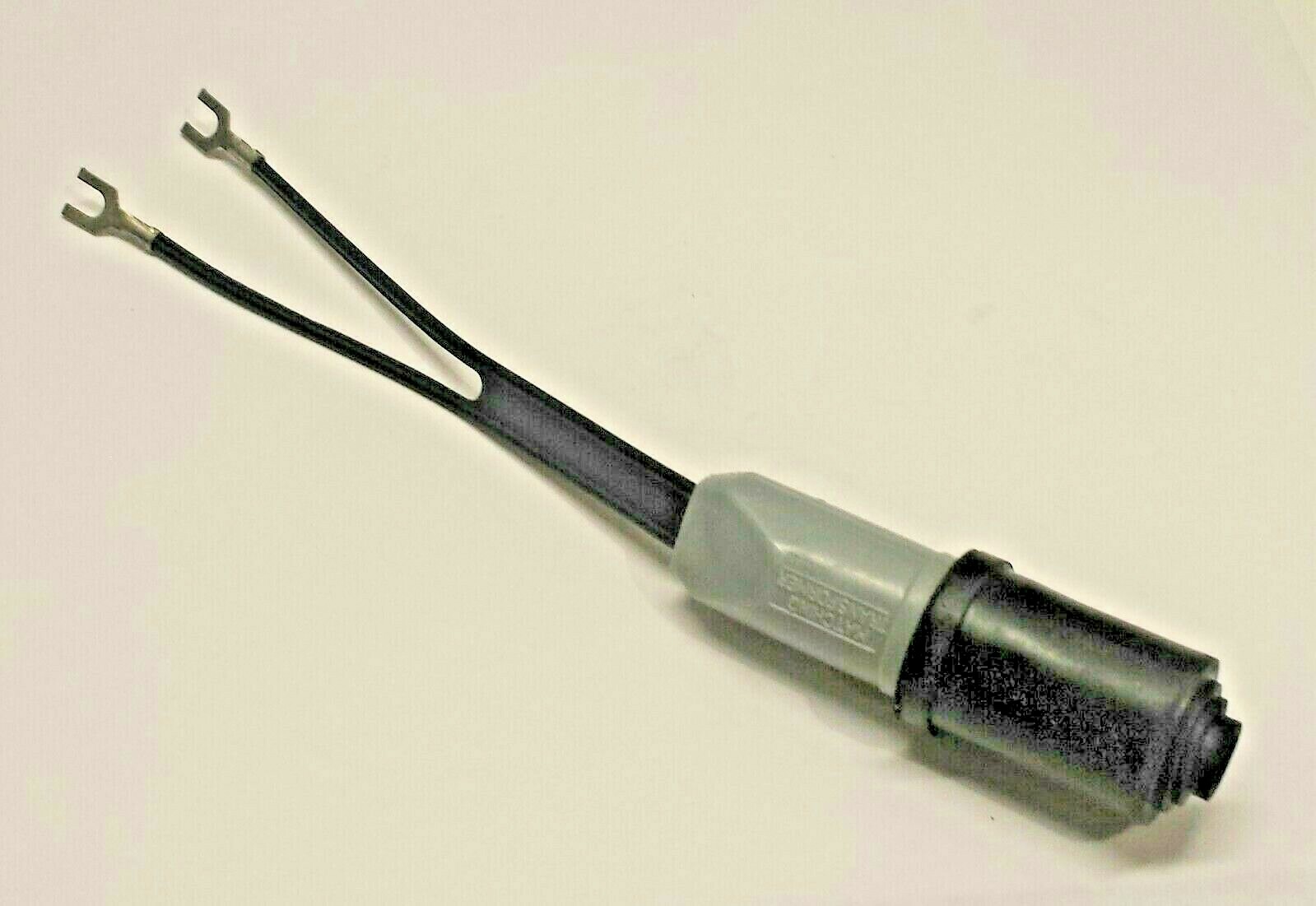 OB6100 Outdoor Balun TV Antenna Transformer 300 to 75 ohm spade lugs