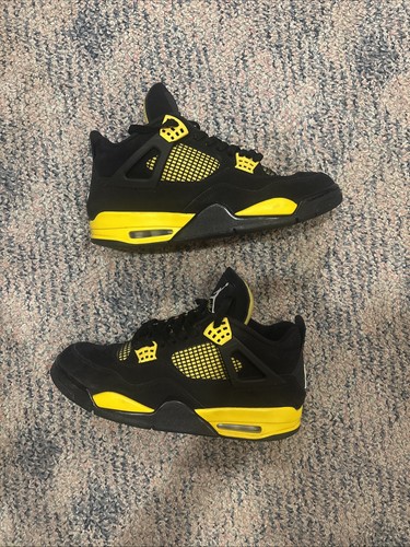 Jordan 4 Retro Thunder 2023