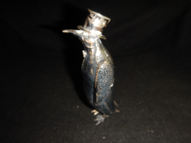 Vintage silver penguin figurine w tophat & cane