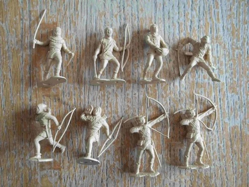 1950's MARX Robin Hood Playset 8 tan Merry Men