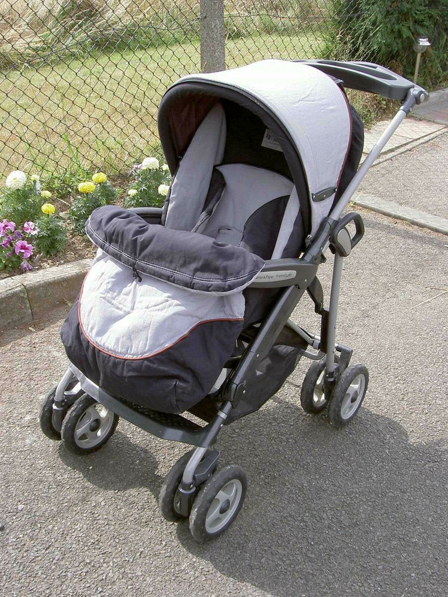 Mamas And Papas Freestyle Pushchair with detachable carry-cot and