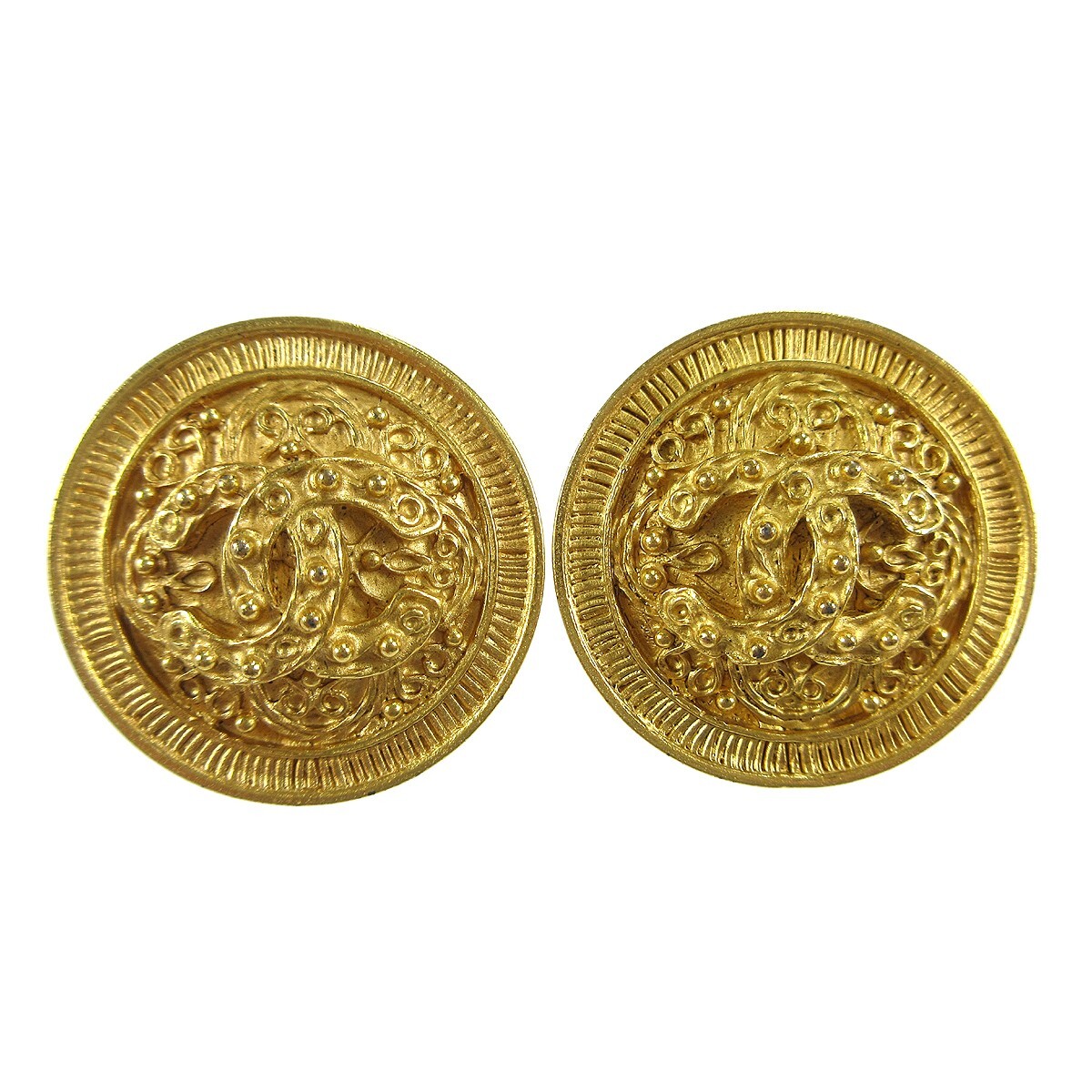 Chanel Vintage Round Cc Clip-On Earrings Metal Gold Gold_Plated Earrings Jewelry (Pre-Owned)