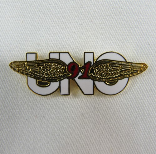 UNO Collector Lapel Pin White 1991 Sponsors Union Jack Pub Grill Restaurant Indy - Picture 6 of 6