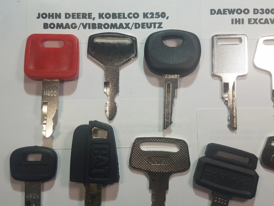 (12) Keys Cat, John Deere, Komatsu, Kato, John Deere, Kubota, Bobcat, Liebherr - Image 2 of 4