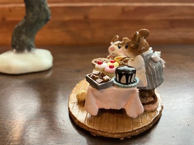 Wee Forest Folk M-220 Mousey's Bake Sale, Pink