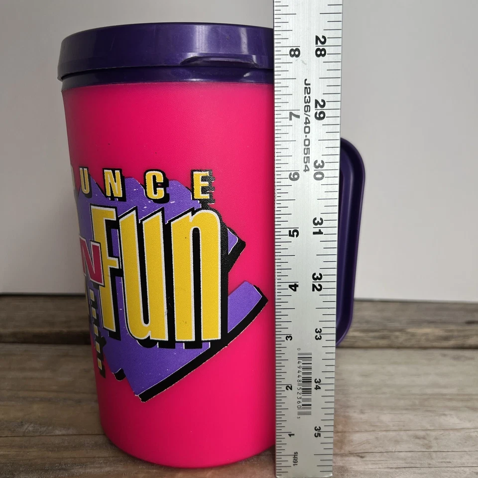 Taza y tapa de plástico aislante vintage años 80 Aladdin Sun N Fun 52 oz AC299 123 Foto 4 de 4