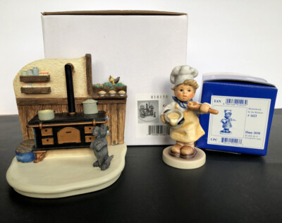 Hummel #1009-D Kozy Kitchen Hummelscape Set + 2038 In The Kitchen Millennium Exc