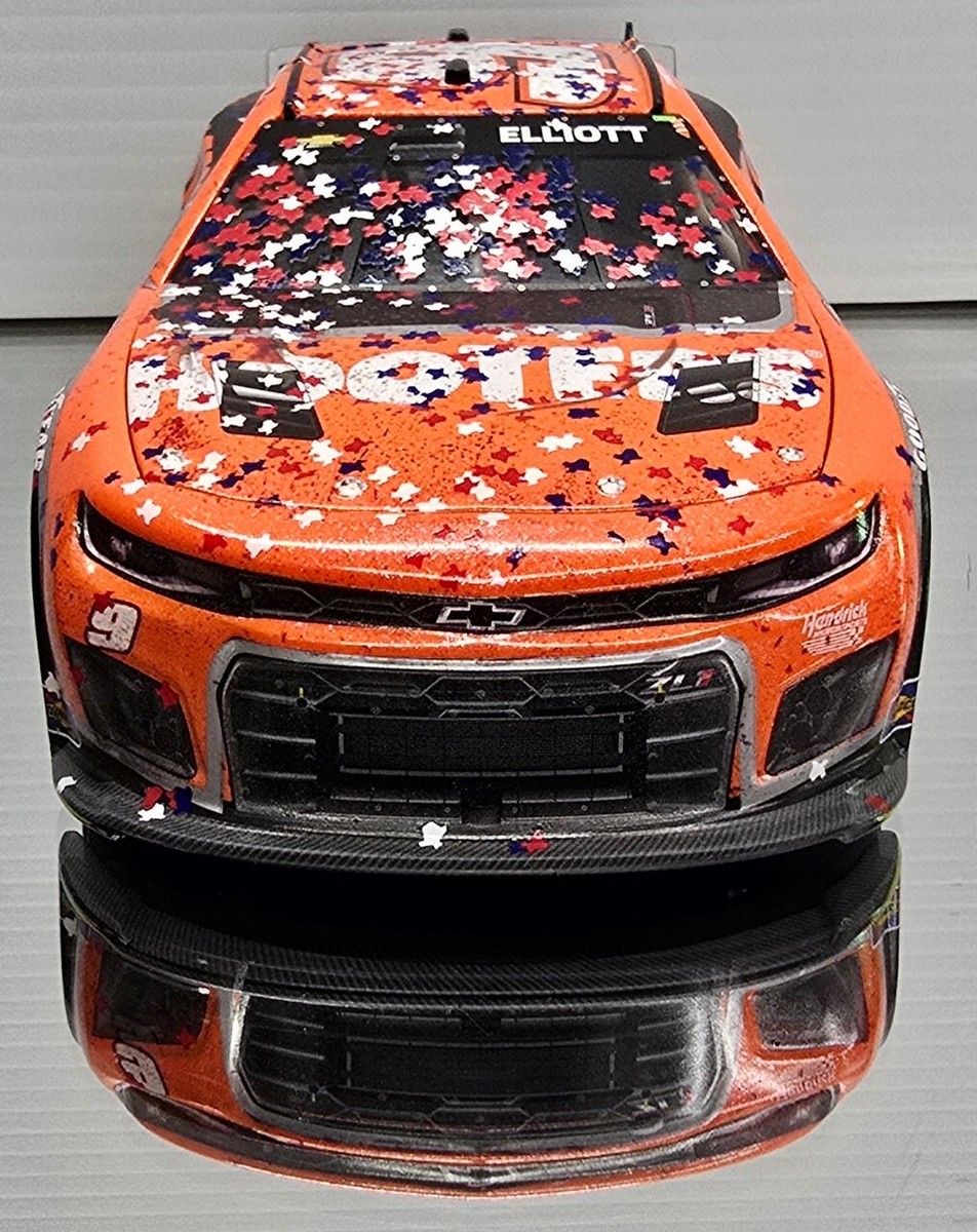 CHASE ELLIOTT 2024 TEXAS WIN RACED VERSION HOOTERS 1/24 ARC IN