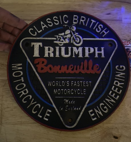 Triumph Motorcycles Sign Plaque Cast Iron Patina Fatboy Biker Indian Collector - Picture 2 of 14
