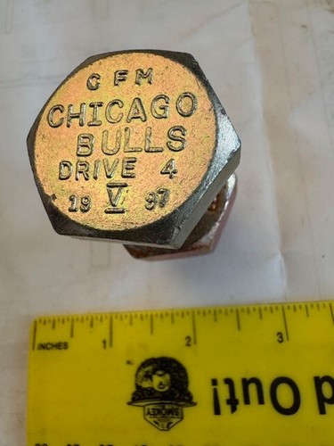97 Chicago Bulls paperweight - Picture 5 of 6