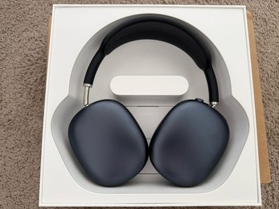 Apple AirPods Max 1st Gen - Midnight - USB-C - Open Box