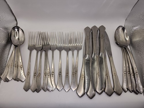 Oneida ASHMORE Stainless Steel Burnished Stems Floral Design 30 Pc Set Flatware - Picture 2 of 20