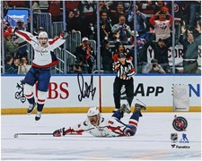 Alex Ovechkin Washington Capitals Signed 8" x 10" 895th Goal Celebration Photo