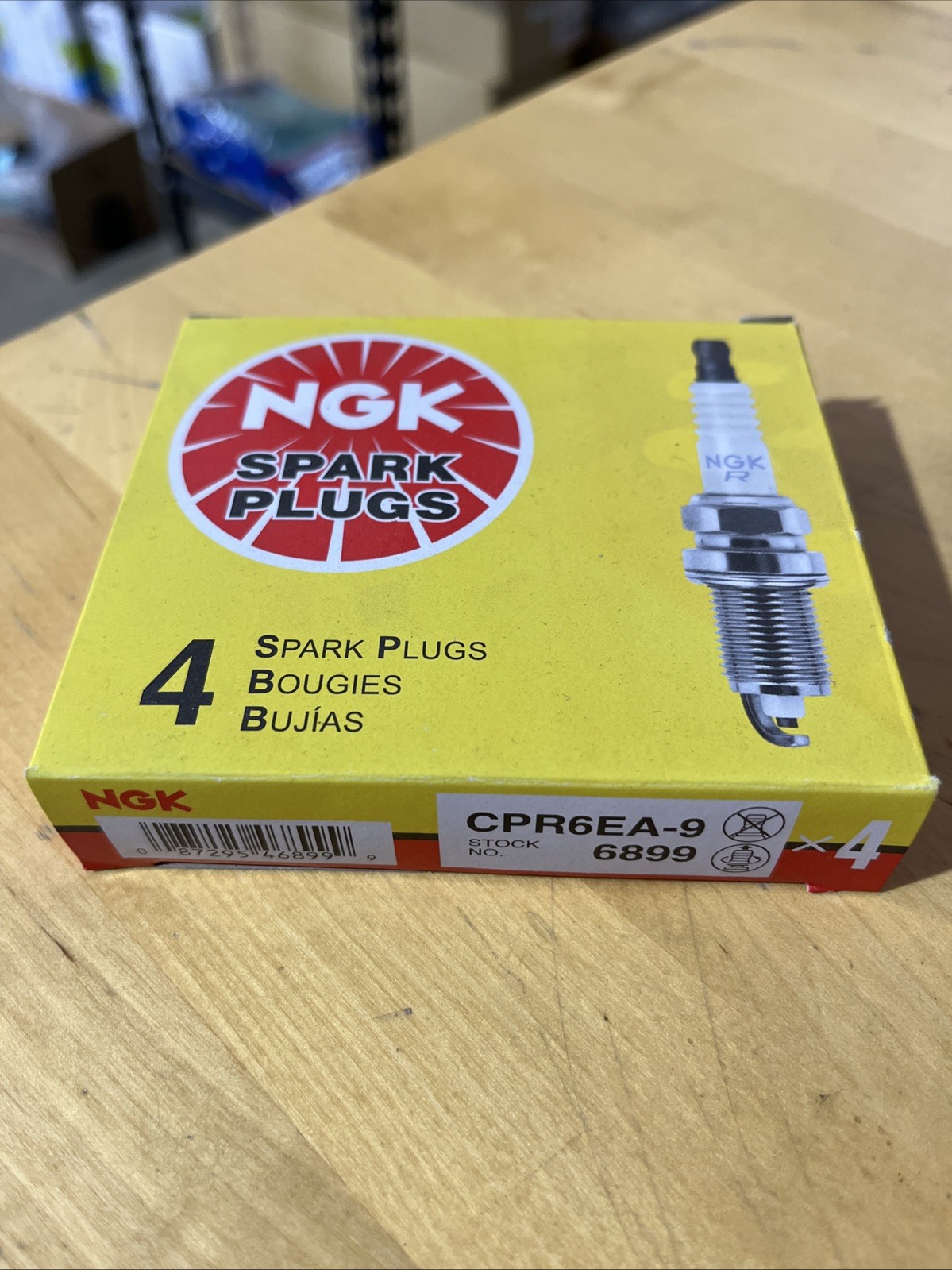 Lot Of 4 Genuine NGK 6899 Spark Plugs CPR6EA-9 Small Engine Hondas