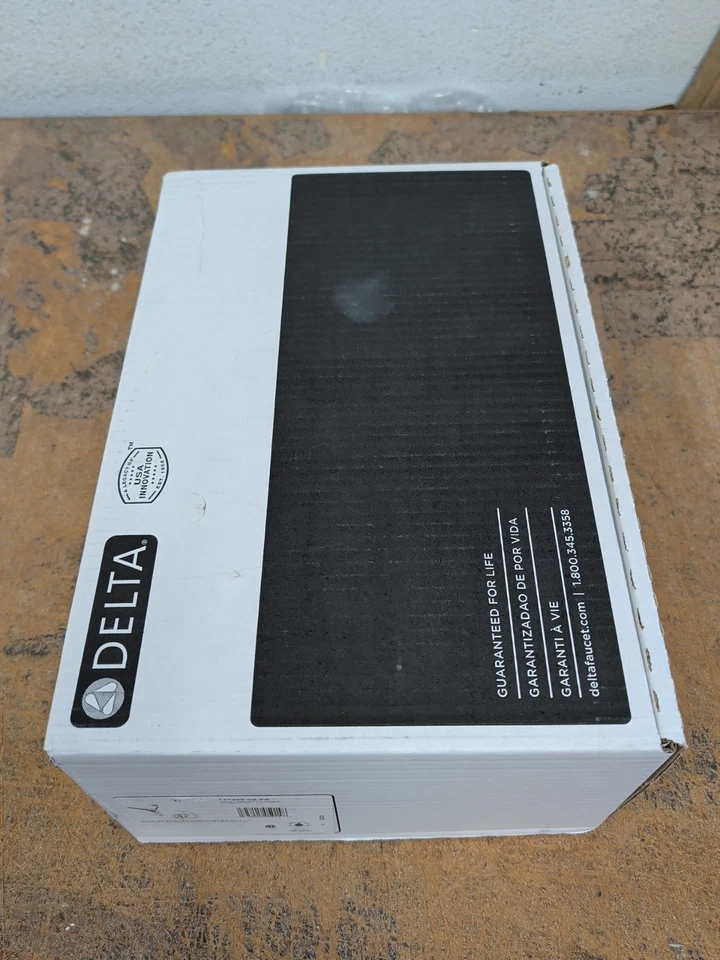 Delta T17289-CZ-PR 17 Series Borde de Ducha con Control de Volumen, Champagne Bronze Foto 2 de 3