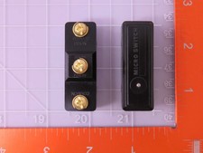 Lot of 22 HONEYWELL BZ-R-A2 X95791 Basic / Snap Action Switches 15A Pin Plunger