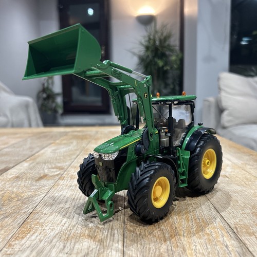 John Deere 7R controlado por radio SIKU 32 con cargador frontal 1:32 6777 - Imagen 7 de 12