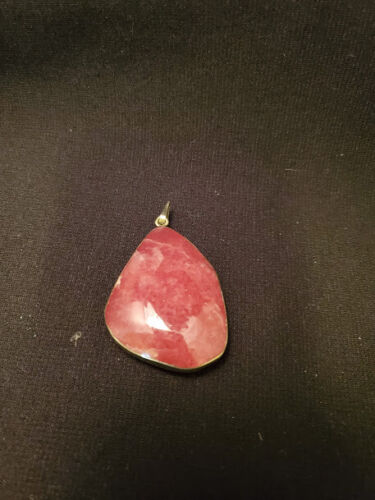 Simulated Red Stone Necklace Pendant Silver 2" x 0.75" (13355) - Picture 3 of 4
