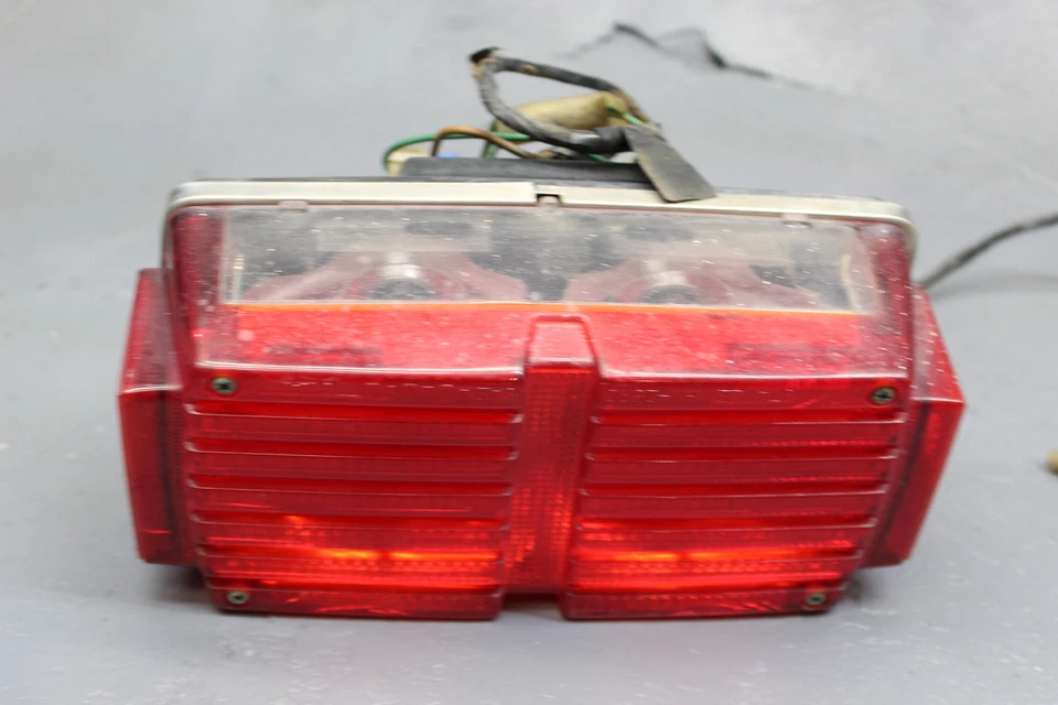 Honda Goldwing 1100 GL1100I 1980 luz trasera interestatal luz de freno trasera Foto 2 de 4