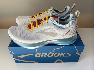 brooks levitate 2 pink