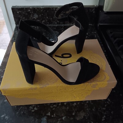 Mix Women's Camian Ankle Strap Sandals Black Block Heels Open Toe  Buckle