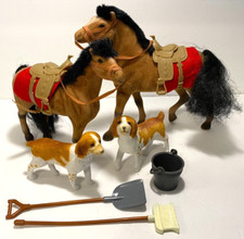 VINTAGE TOYS 2 FLOCKED WESTERN HORSES 2 FLOCKED DOGS BROOM SHOVEL BUCKET