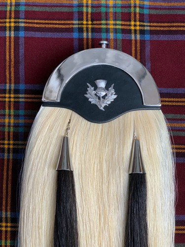 Men's Scottish Thistle Badge Horse Hair Sporran 2 Black Tassels Kilt Sporran - Picture 2 of 3