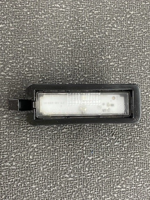 Lámpara LED Mopar Original 68582284AA Foto 3 de 4