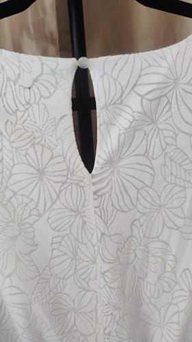 Lane Bryant weiß Lochspitze V-Ausschnitt Kleid 14/16 hoch niedrig Flatterärmel - Bild 5 von 7
