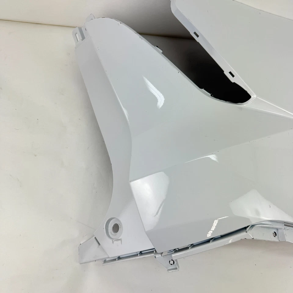 原始设备制造商 2024 2025 2026 雪佛兰 Traverse 右后保险杠侧盖 26560560 — 第 3/4 张图片